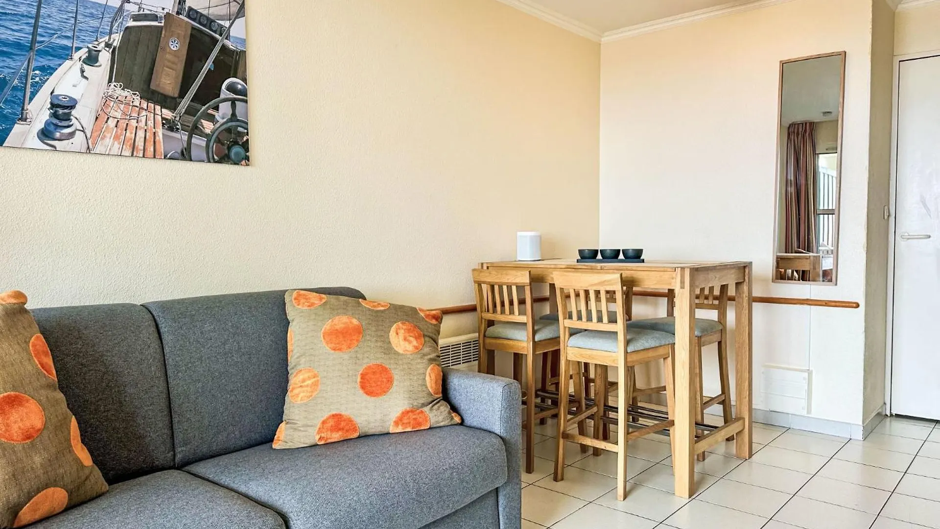 Apartment Village Cap Esterel - L'Esquinade-81 By Interhome Saint-Raphaël