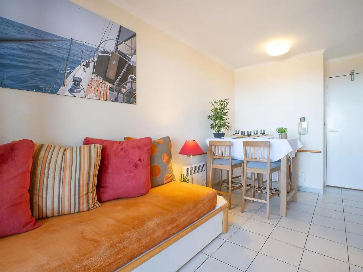 Apartment Village Cap Esterel - L'Esquinade-81 By Interhome Saint-Raphael