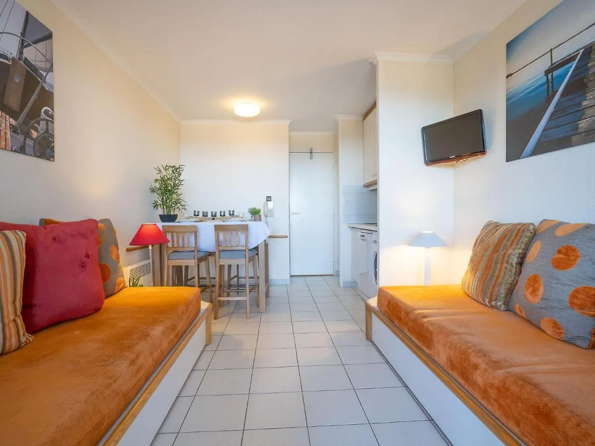 Apartment Village Cap Esterel - L'Esquinade-81 By Interhome Saint-Raphael