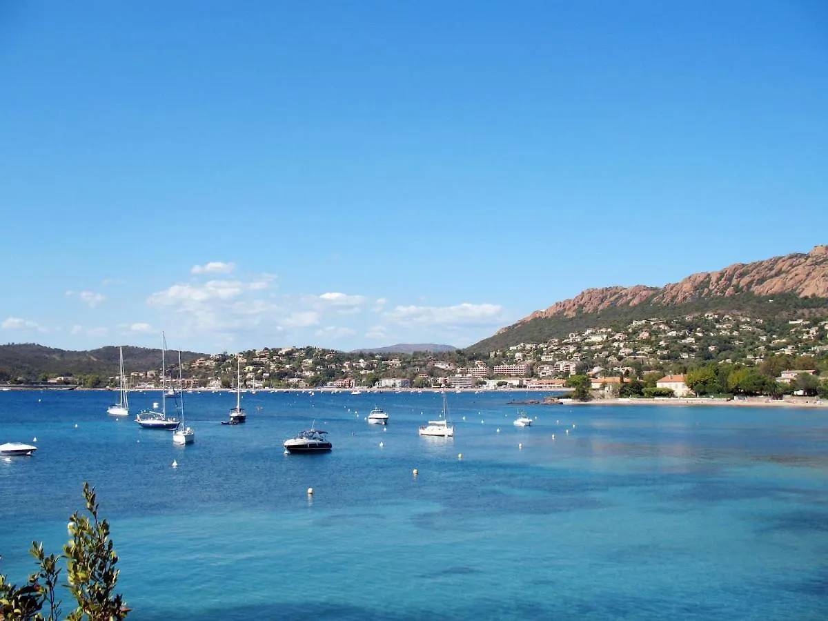 Apartment Village Cap Esterel - L'Esquinade-81 By Interhome Saint-Raphael