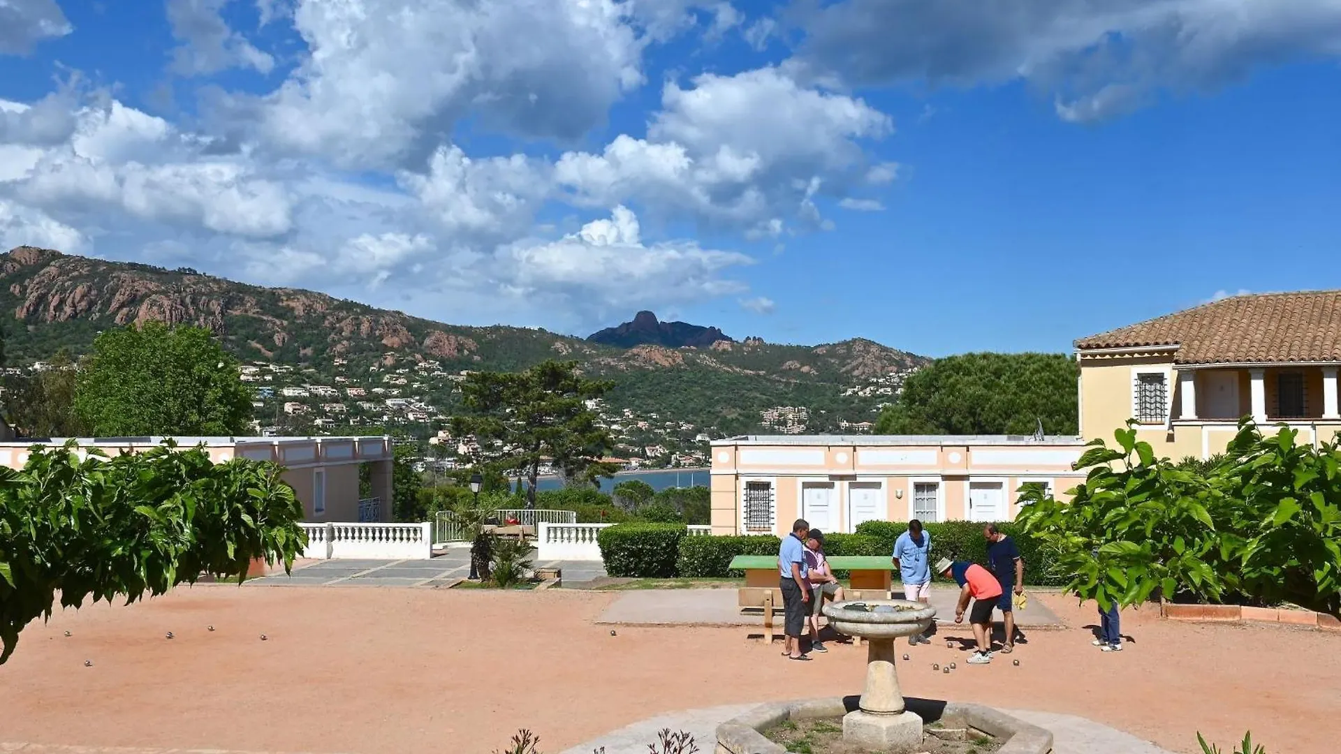 Apartment Village Cap Esterel - L'Esquinade-81 By Interhome Saint-Raphael  France